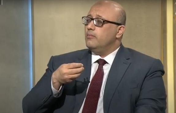 الأستاذ الدكتور عمر أبو نواس في ذمة الله