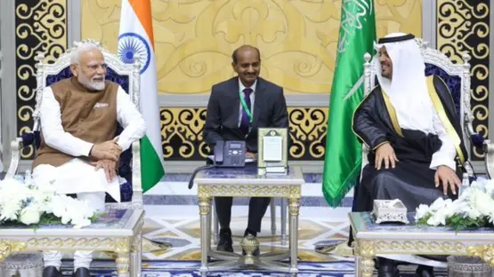 رئيس الوزراء الهندي يصل إلى السعودية