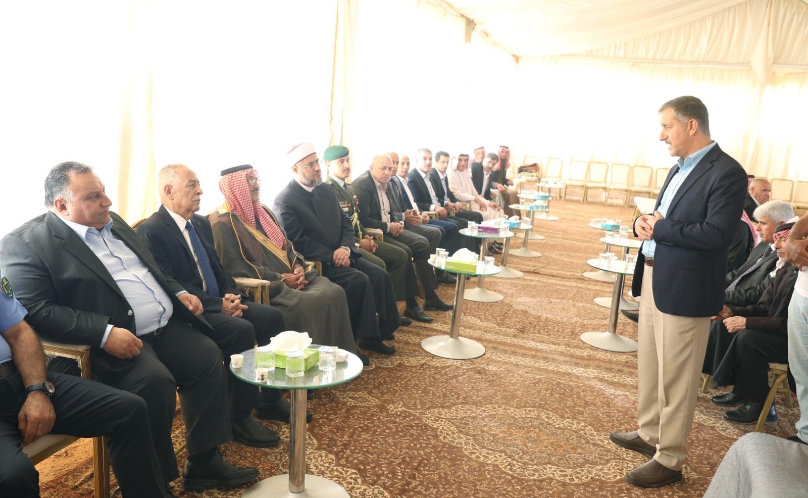 مندوبا عن الملك وولي العهد. العيسوي يعزي عشيرتي المساعيد والمسيب – صور