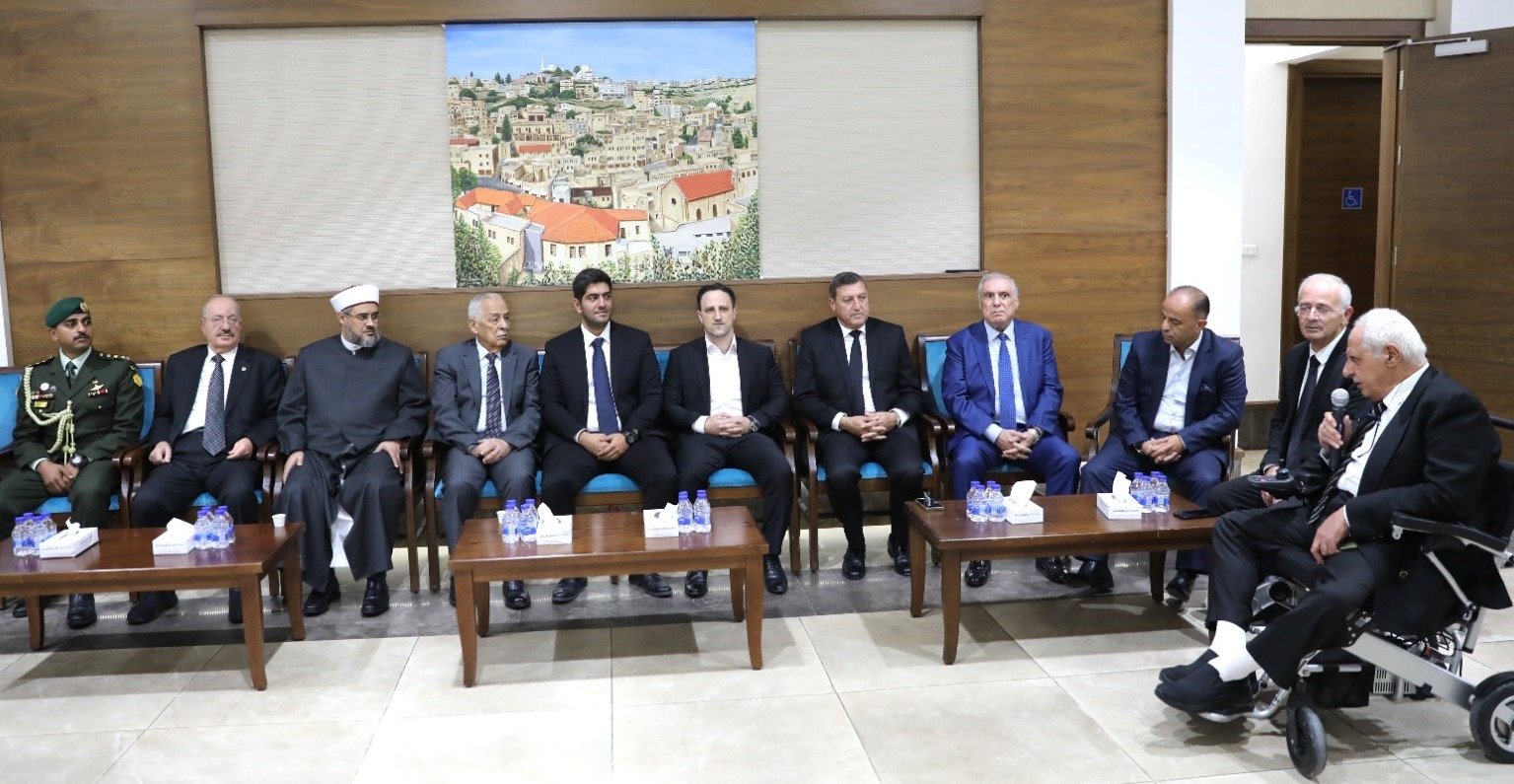 مندوبا عن الملك وولي العهد. العيسوي يعزي عشائر الشويحات ومشربش والملكاوي والمساعيد والخزاعلة