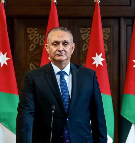 وزير البيئه : الوزارة تعاملت بجدية مع الواقع البيئي في منطقة العراق بالكرك